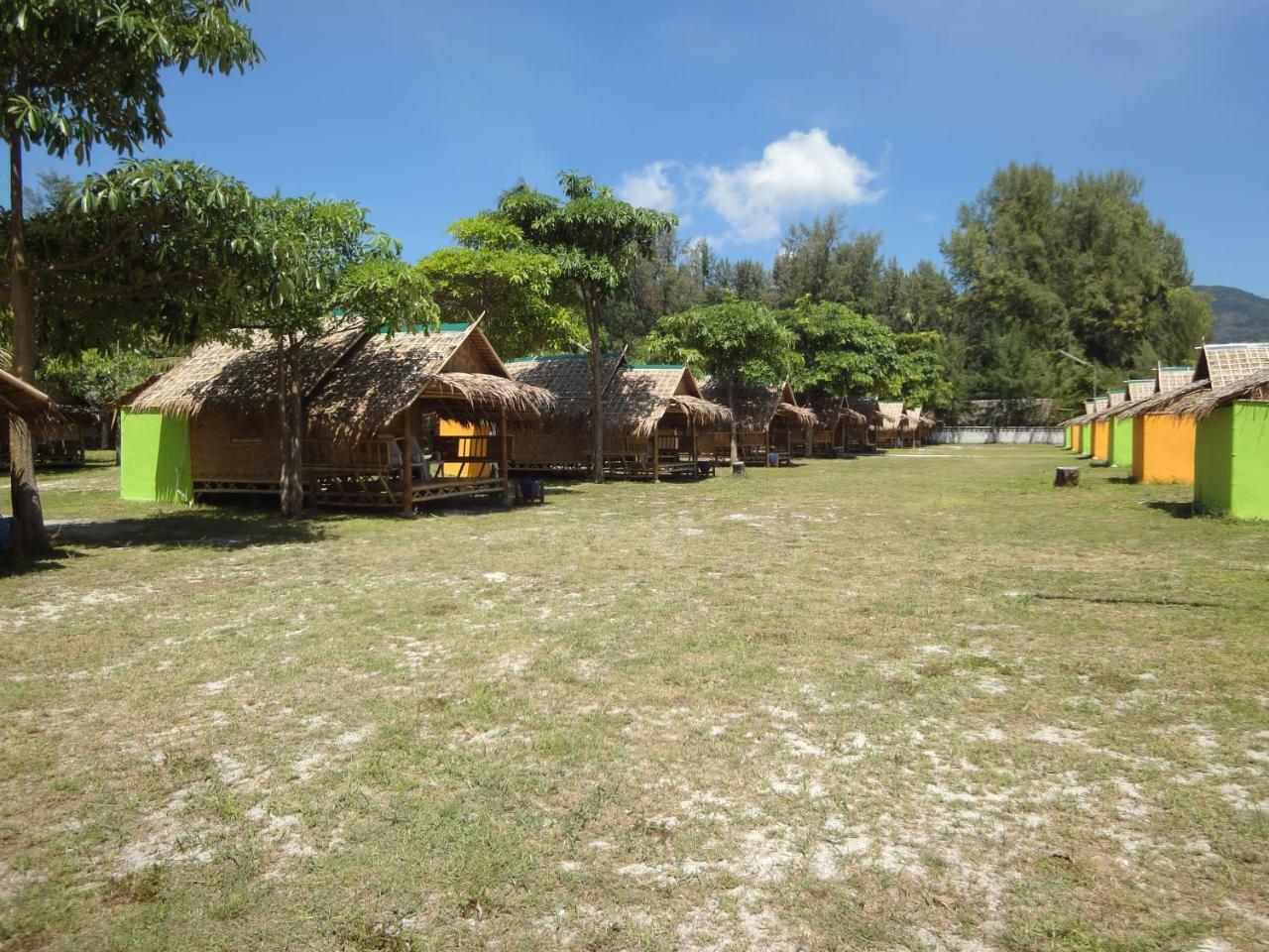 Varin Village Koh Lipe Bagian luar foto